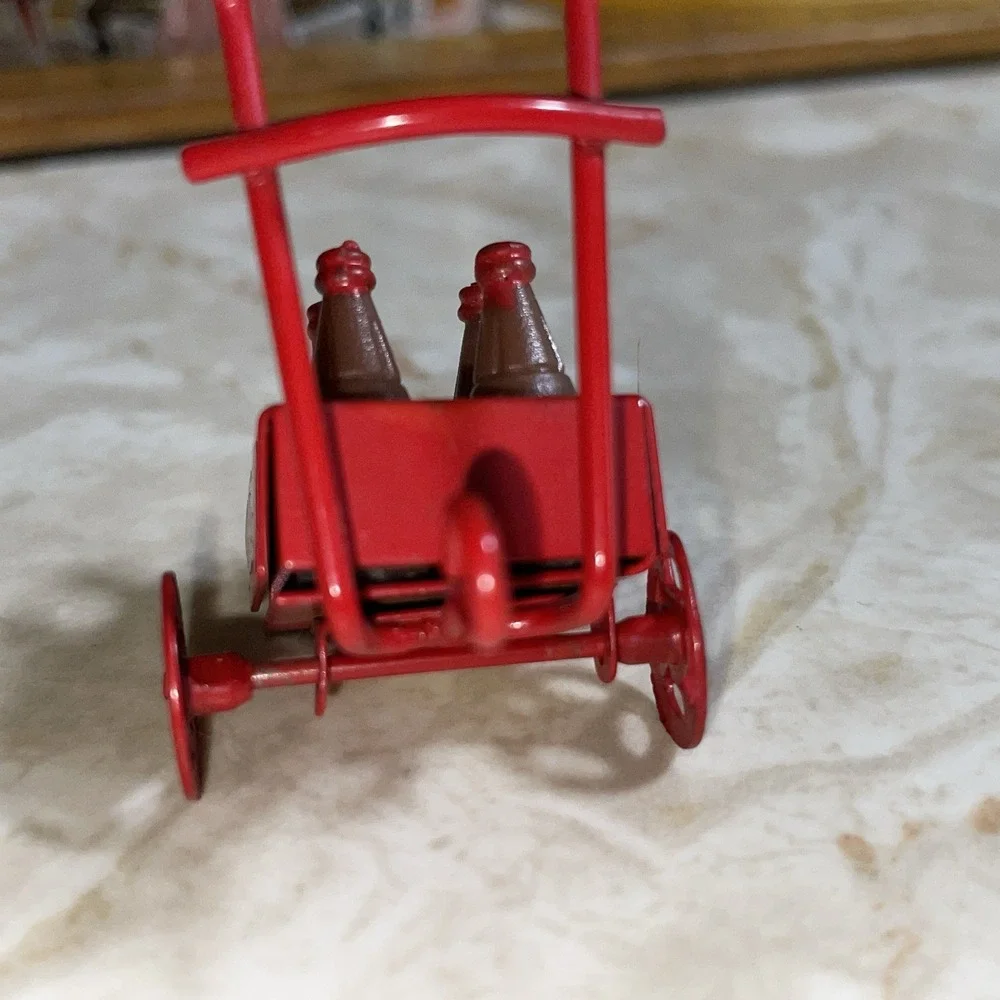 Tiny Red Coca-cola Delivery Wagon with Crate‎